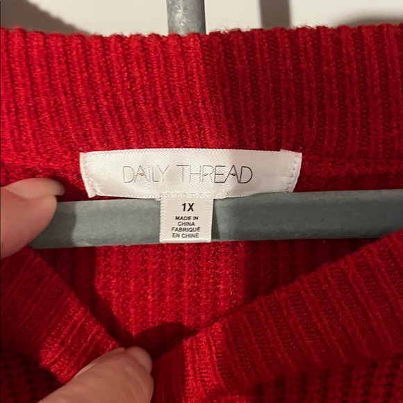 Daily Thread Sweater - Picture 4 of 7